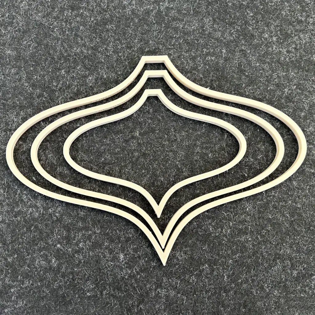 Buttet Ornament